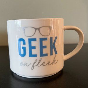 GEEK ON FLEEK Room Essentials Porcelain Mug ~ Nerdy Gray glasses